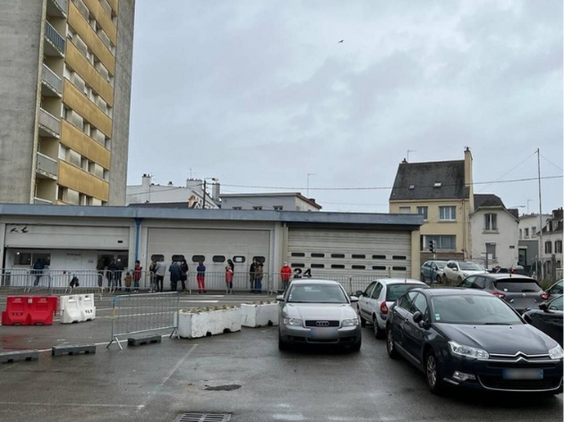 « L’agressivité n’est pas acceptable » : au Drive Covid à Lorient, les infirmiers se font insulter